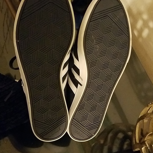 New navy blue Adidas sneakers - Picture 6 of 6